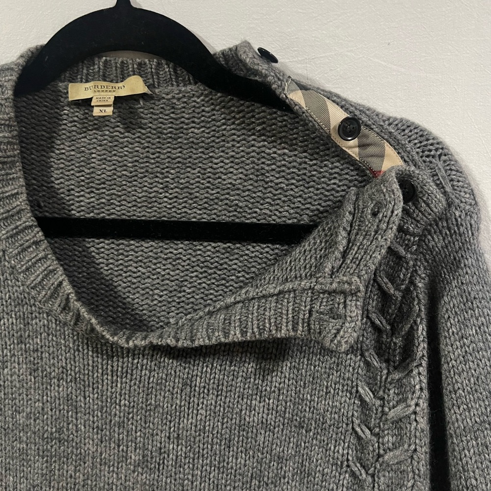 Burberry Wool Knit Sweater XL - Picture 3 of 7